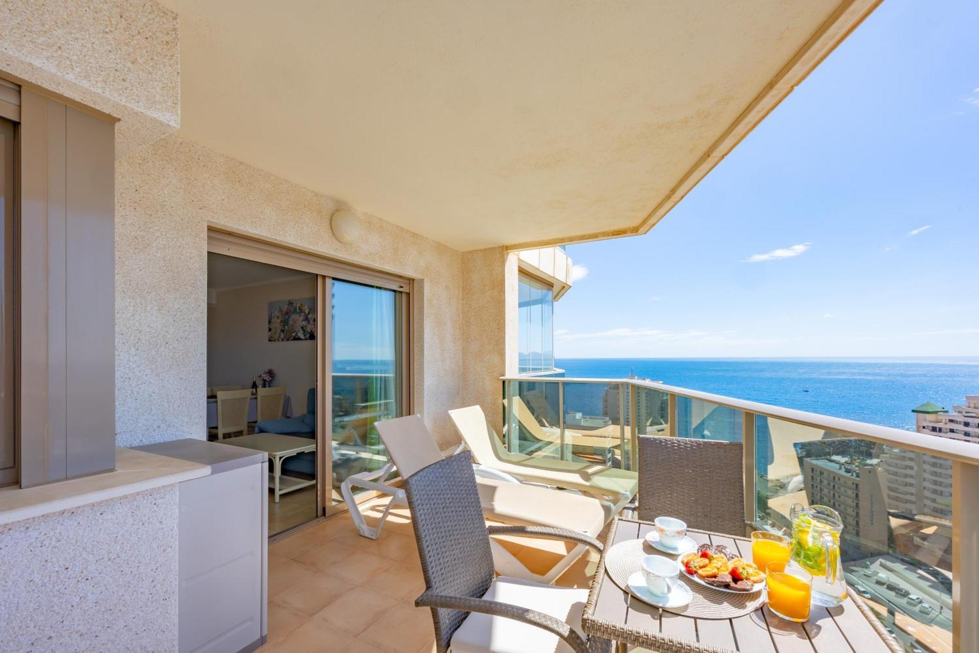 Of Joy Piscina Aparcamiento * Calpe